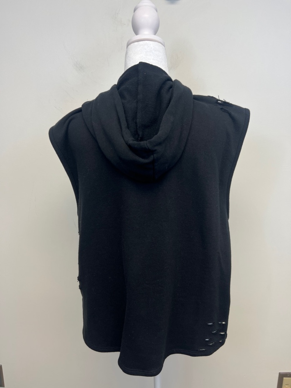 Bebe Sport Sleeveless Black Grunge Hoodie with textured Logo Large - Picture 7 of 15